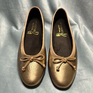 Womens 8.5 AEROSOLES StitchNTurn Fast Bet Leather Flats